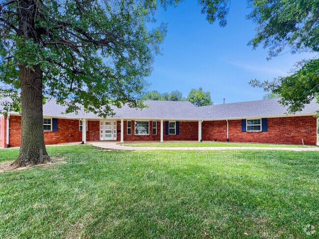 Building Photo - 8504 Sandpiper Rd