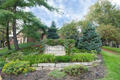 Condominios Olentangy - 655 Providence Ave