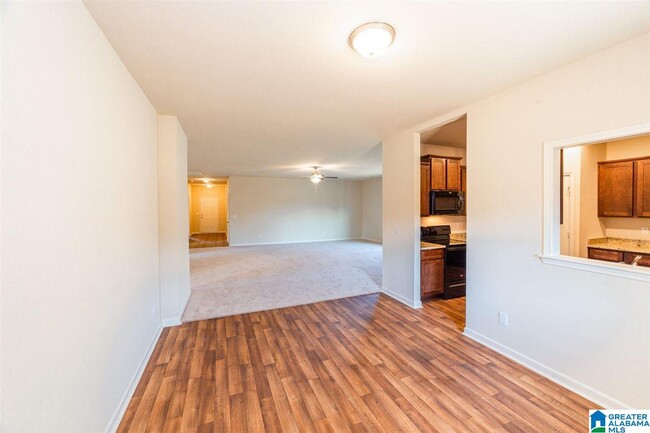 Building Photo - 10757 Bent Brook Dr