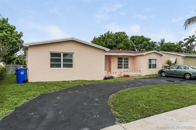 Foto del edificio - 3226 NW 41st St