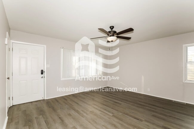 Building Photo - 1302 Brummit Ln