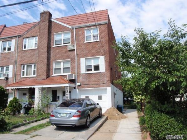 Primary Photo - 59-46-59156 156th St