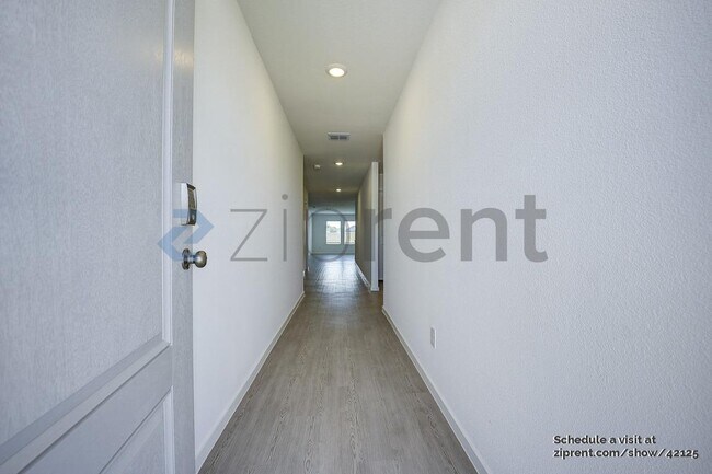 Foto del edificio - 531 Montclair Ave