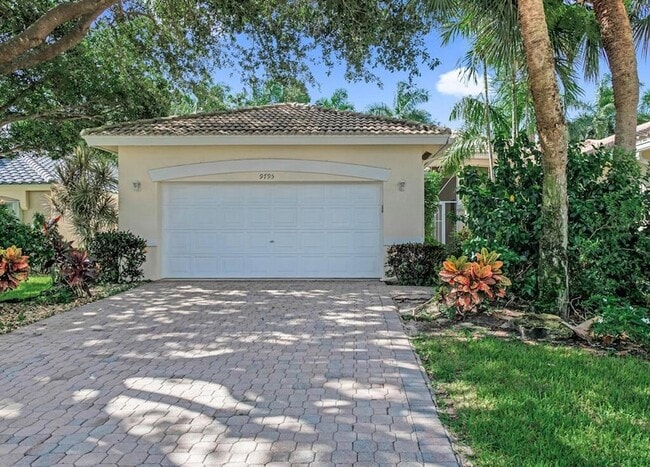 Building Photo - 9795 Crescent View Dr S