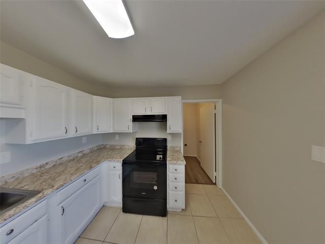 Building Photo - 3312 Woodlark Dr