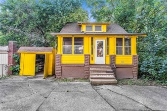 Building Photo - 3865 W 16th St