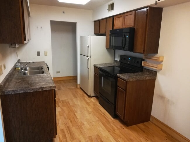 Building Photo - 1009 Buccaneer Dr