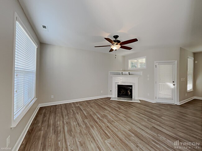 Building Photo - 553 McCarthy Dr