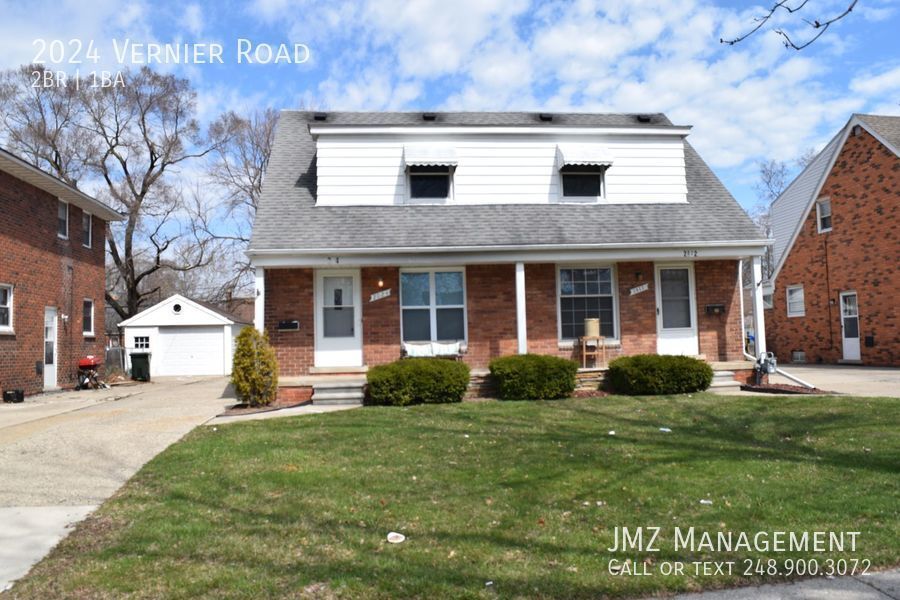 Primary Photo - REMODELED TOWNHOME IN GROSSE POINTE WOODS ...