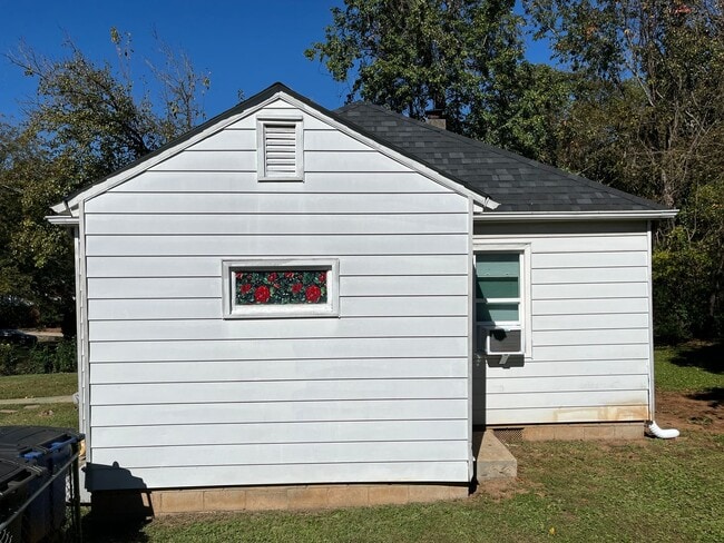 Building Photo - One Level Living!