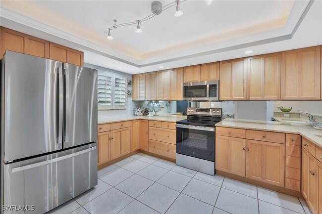 Building Photo - 12945 Vanderbilt Dr