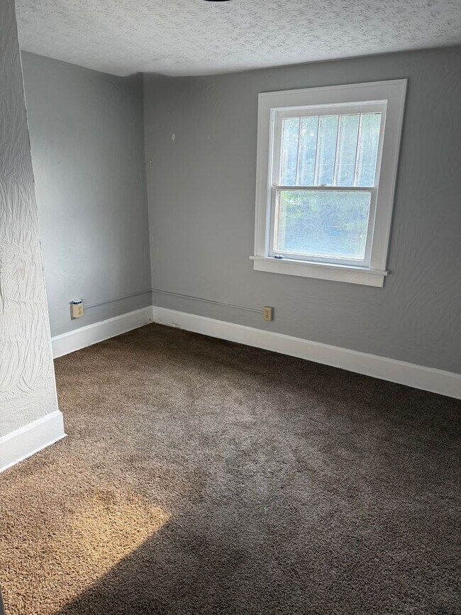 Foto del edificio - 1658 Grace Ave NE