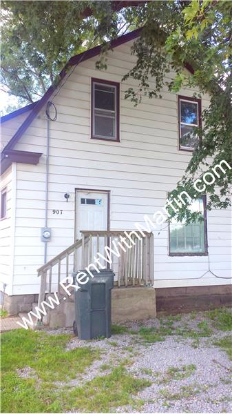 Foto principal - 907 Hartman Ave