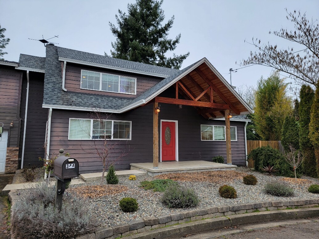 344 W Selmar Ct, Roseburg, OR 97471 House Rental in Roseburg, OR