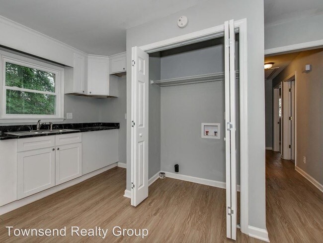 Foto del edificio - 3 br, 1 bath House - 1919 Petty Road