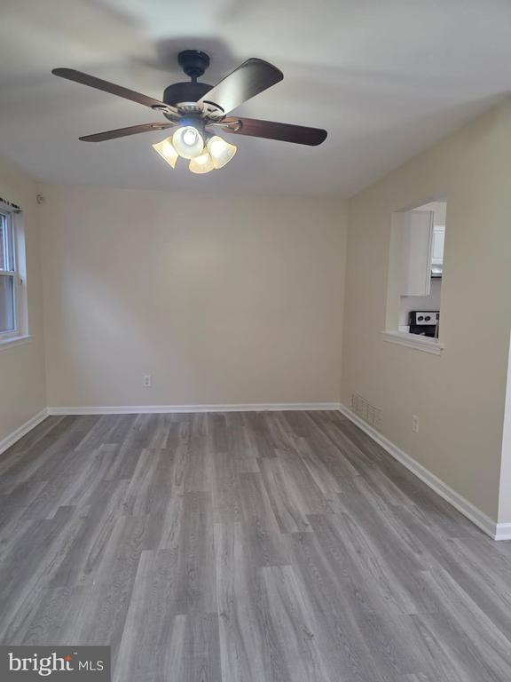 Foto del edificio - 24 Woodcrest Ct