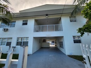 Building Photo - 7920 East Dr