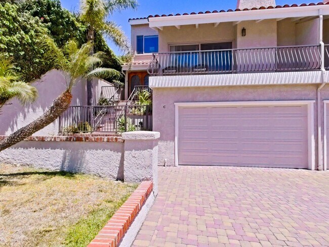 Building Photo - Furnished Ocean-View Townhome for Long-Term Lease – Dana Point