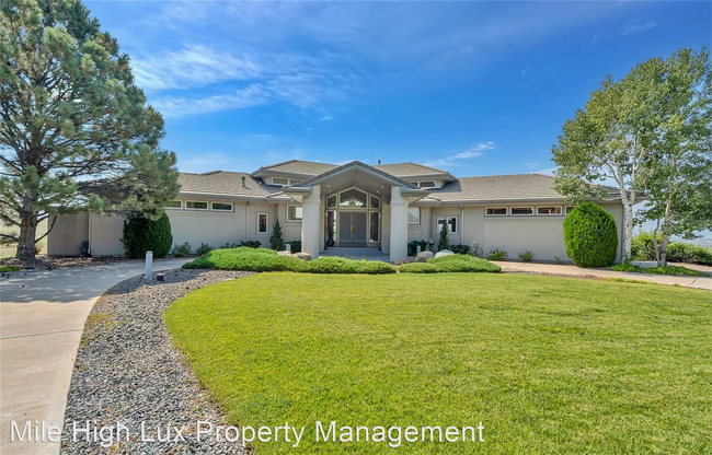 Foto del edificio - 5 br, 4.5 bath House - 7891 S Argonne St