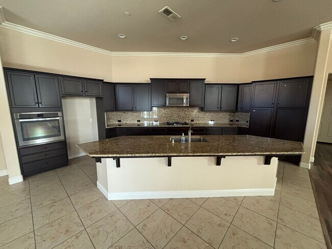 Foto del edificio - 14802 Yellow Lupine Dr