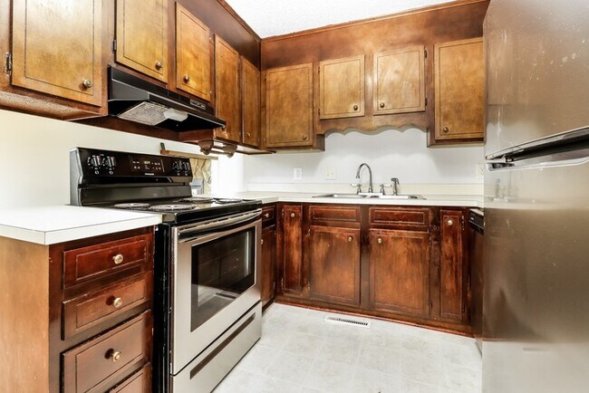 Foto del edificio - 112 Sawmill Drive