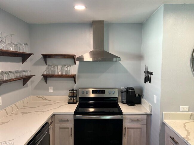 Stainless Steel Appliances - 1160 Michigan Ave