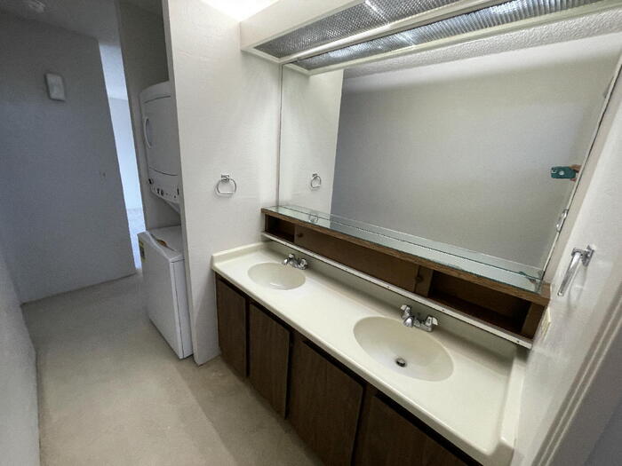 Foto del edificio - To register for the showing time below, note the 4 digit code: 4736 and click "APPLY NOW."(mobile...