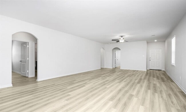 Building Photo - 451 Lone Rider Dr