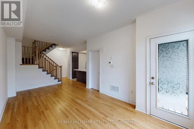 Building Photo - 106 Bravo Ln