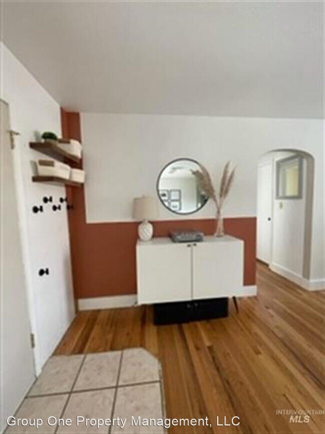 Building Photo - 3 br, 1 bath House - 4612 W Glenn St