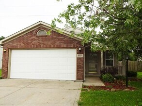 Building Photo - 8539 Coralberry Ln