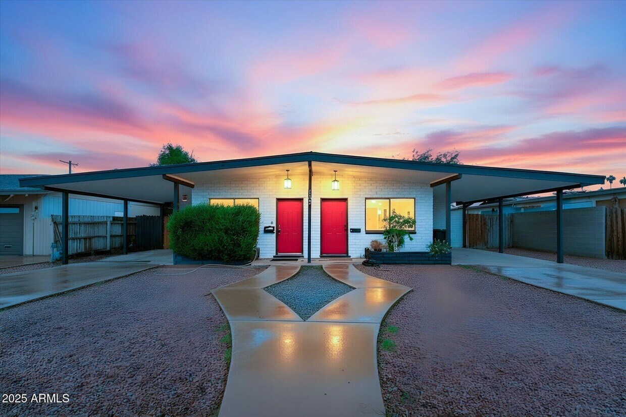 Foto principal - 1102 N April Cir