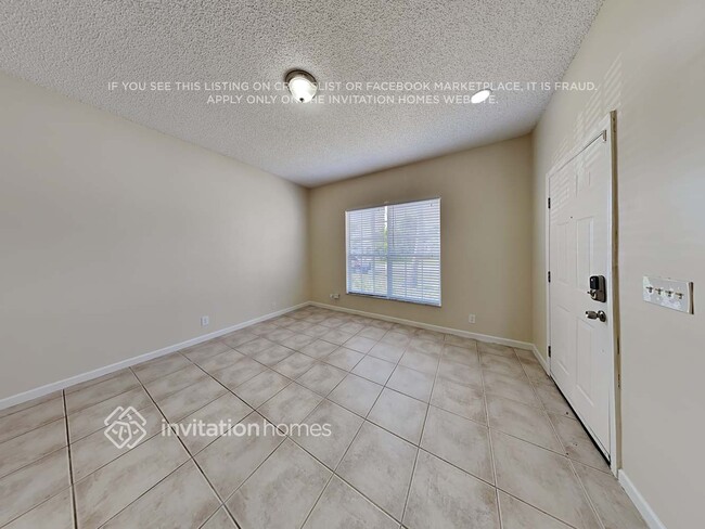 Foto del edificio - 6291 Adams St