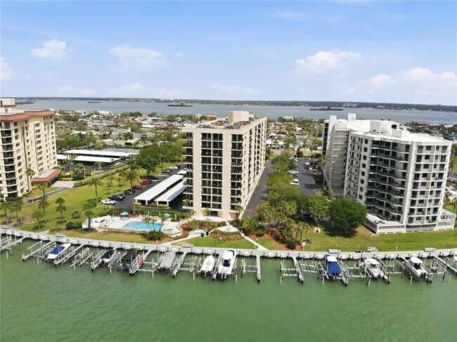 Foto del edificio - 690 Island Way