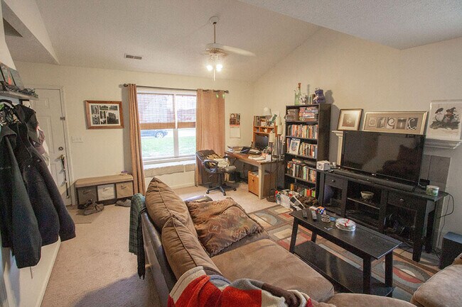 Foto del edificio - 4300 W Caleb Ct