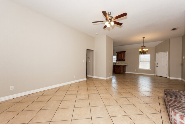 Building Photo - 8145 Tanner Ave