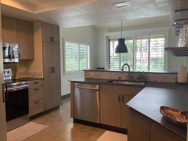 Building Photo - 38540 Lobelia Cir