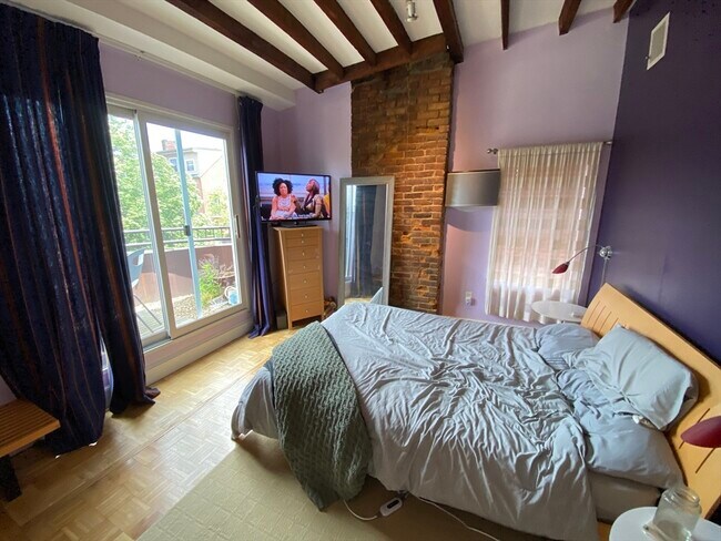 Foto del edificio - 113 W Dedham St