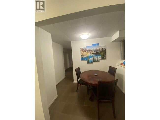 Photo du bâtiment - 7192 Paulus Crescent