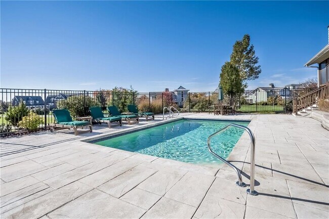 Foto del edificio - 47 Carnegie Heights Dr