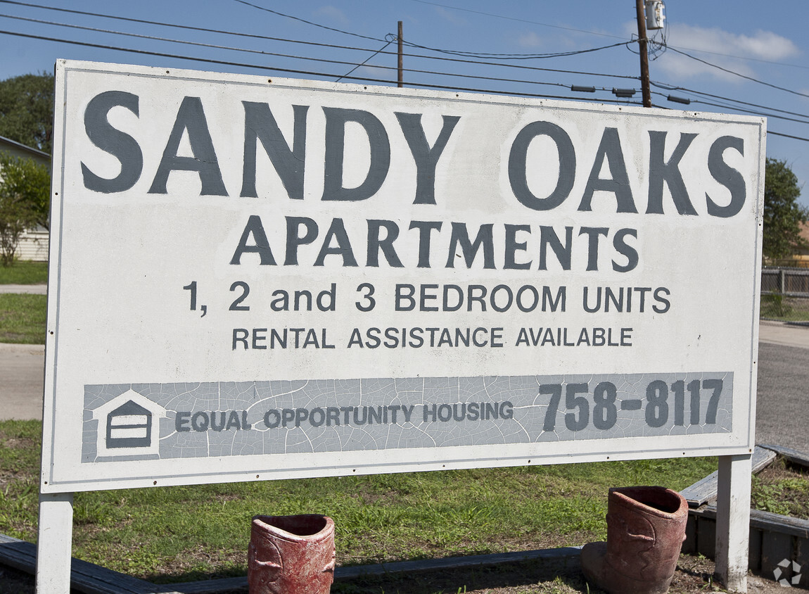 Foto del edificio - Sandy Oaks Apartments