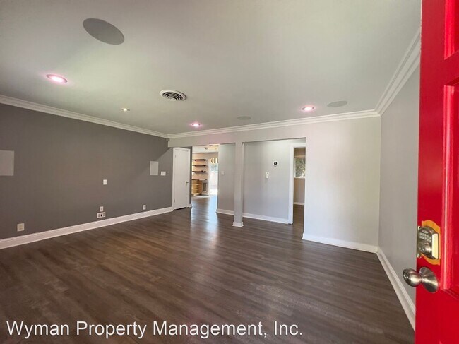 Building Photo - 4 br, 2 bath House - 1431 Sumner Avenue