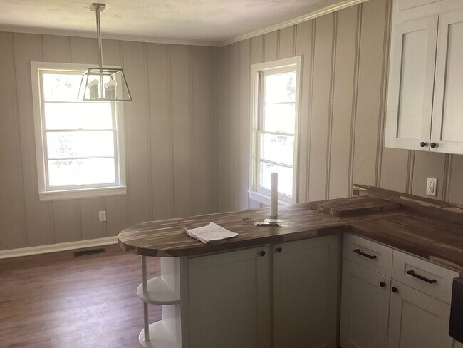 Foto del edificio - Newly Remodeled 3-bedroom 1 bath in North Gadsden