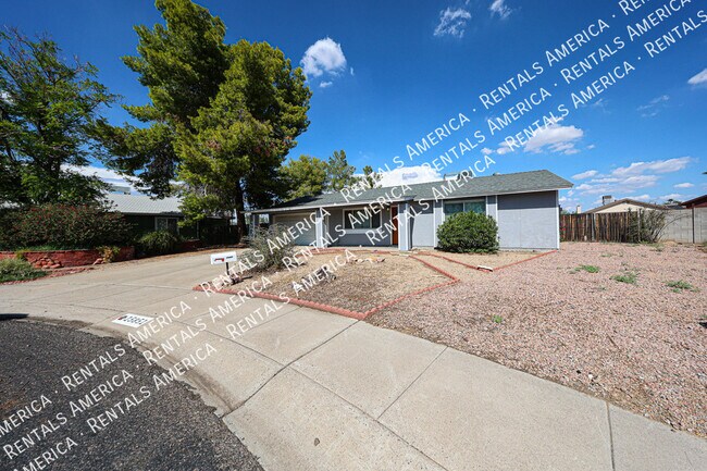 Foto del edificio - 15851 N 23rd St