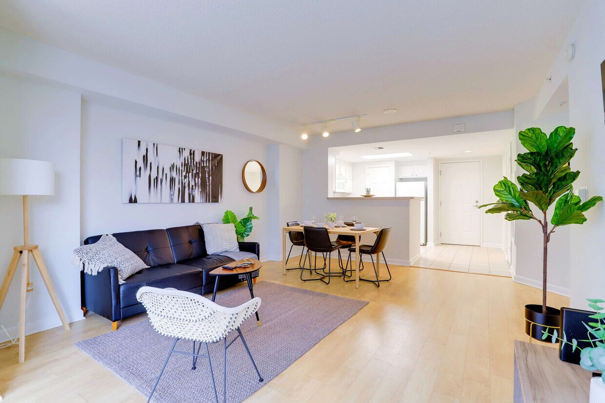 Primary Photo - 901 N Pollard St