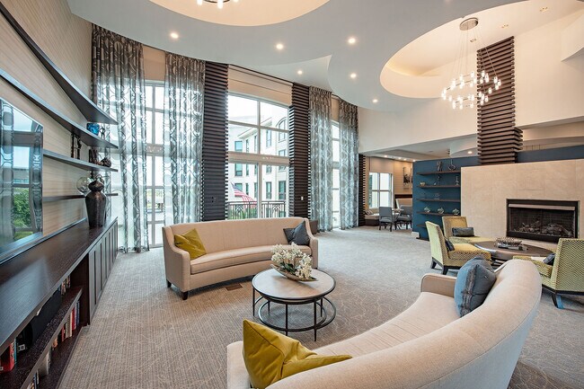 Foto del edificio - 9115 Strada Pl