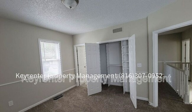 Building Photo - 142 N Bellaire Ave