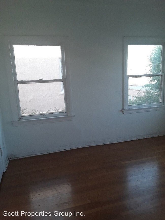 Building Photo - 350 N Spaulding Ave