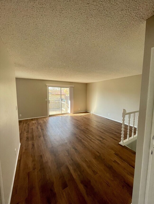 Foto del edificio - 2525 N Bleckley St
