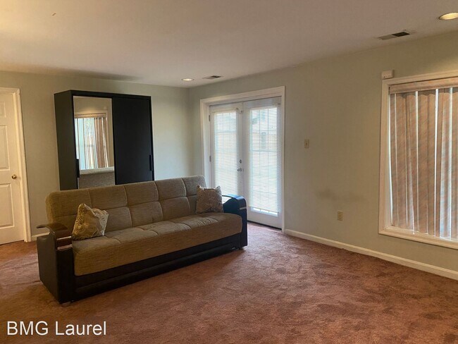 Building Photo - 1 br, 1 bath House - 3709 Green Ash Ct Unit B